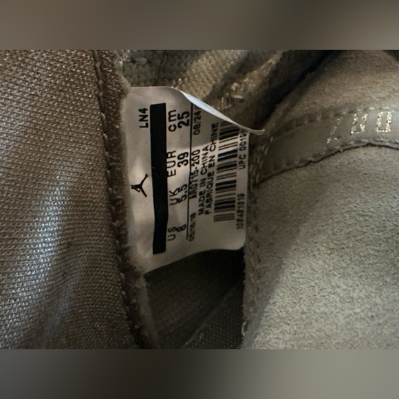 Nike Air Jordan 11 Shoes Womens Size 8 Green Basketball Sneakers AR0715-200 - Picture 9 of 16